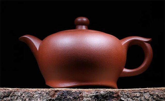 How to Properly Polish a Purple Clay Teapot for the Perfect Patina?-1