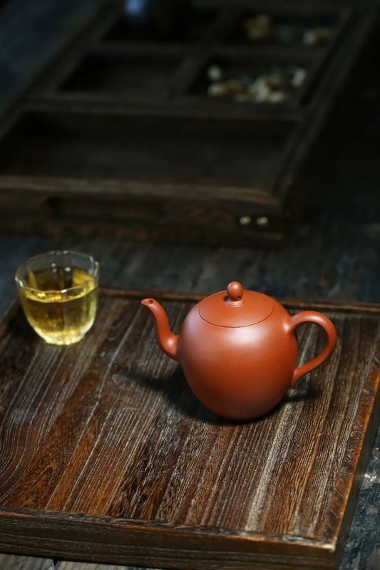 Does Cleaning Tea Stains Ruin the Patina of a Purple Clay Teapot? The Method Matters!-7