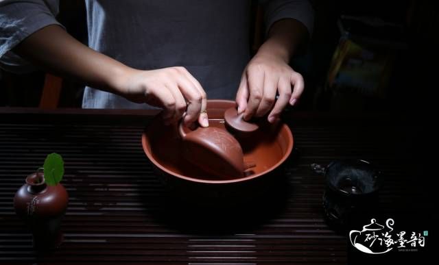 Is Tofu Boiling Necessary for the Initial Use of a Purple Clay Teapot?-7