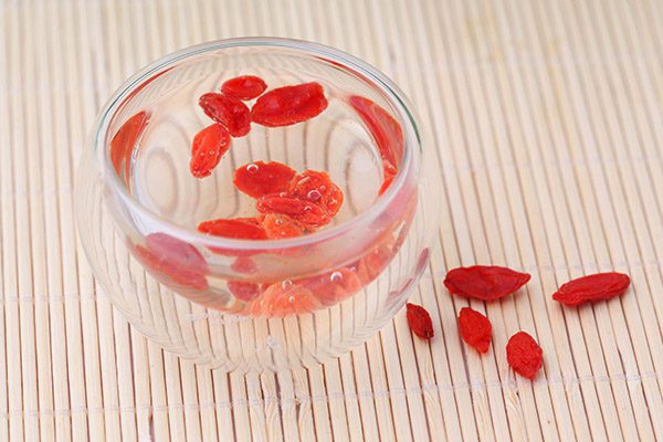 Can Hypertensive Patients Drink Goji Berry Tea? A Detailed Discussion of the Benefits and Precautions-3