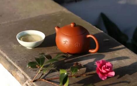 A Smile to Captivate a City, the Timeless Beauty of the Xi Shi Teapot-4