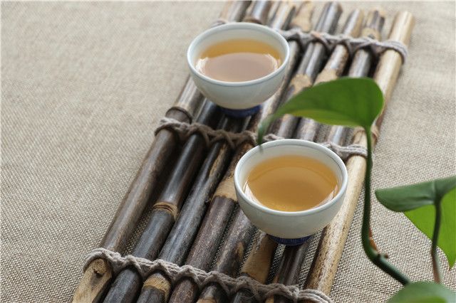 What to Consider When Drinking Tea Regularly-3