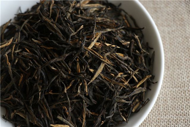 What Are the Benefits of Drinking Black Tea Long-Term?-1