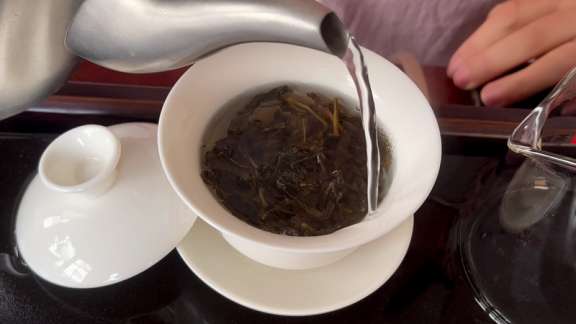 The Most Suitable Water Temperature for Brewing Pu’er Tea