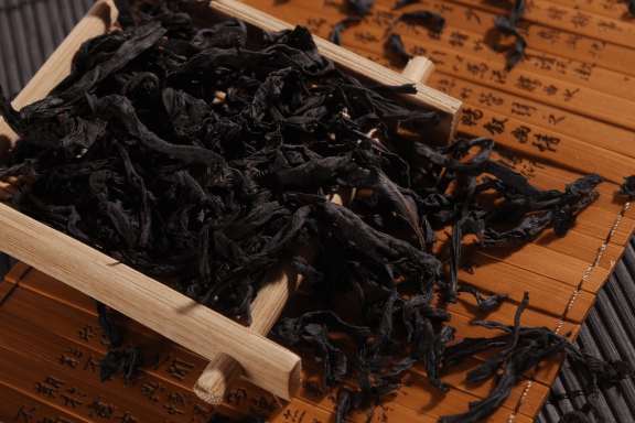 Why is Dahongpao Called Dahongpao? The Legendary Story Behind the Renowned Tea