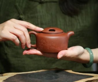 What type of Purple Clay Teapot is suitable for brewing Black Tea?