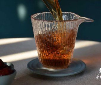 The summer heat is here, have you been drinking tea to dispel dampness?