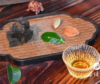 The Role of Stems in Anhua Black Tea: Essential for Quality