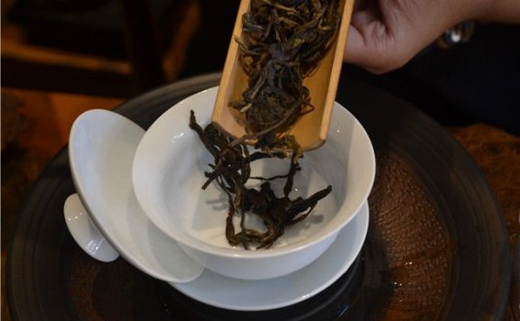 The Timing of Pouring Out the Tea Infusion is Crucial When Brewing Tea