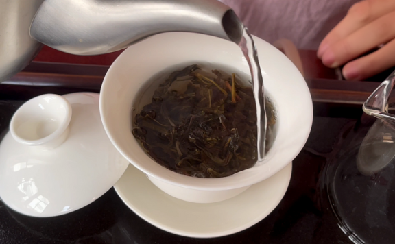 The Most Suitable Water Temperature for Brewing Pu’er Tea