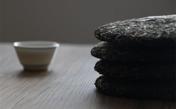 Puer Tea Collection: Raw or Ripe Tea?