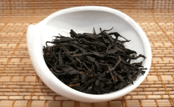 Oolong Tea: What Type of Tea is it? Exploring the Unique Charm of Qing Tea.