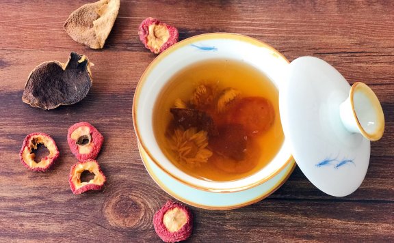 The Magic Benefits and Preparation Method of Flower Water Infusion Tea