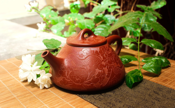 How to Season a Purple Clay Teapot? Awaken the Aroma and Begin Your Tea-Tasting Journey