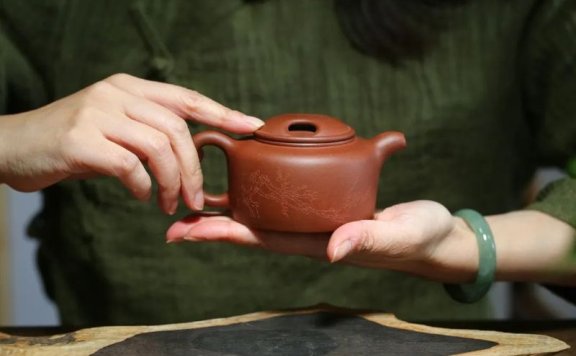 What type of Purple Clay Teapot is suitable for brewing Black Tea?