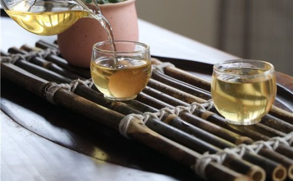 How to Drink Pu’er Tea? The Proper Way of Drinking Pu’er Tea