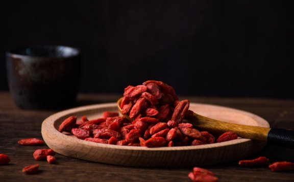 Can Hypertensive Patients Drink Goji Berry Tea? A Detailed Discussion of the Benefits and Precautions