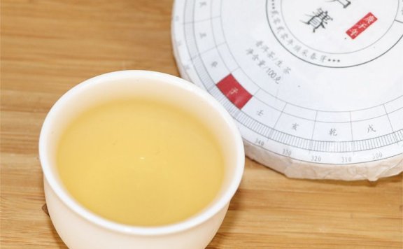 What Kind of Tea Cup is Best for Pu’er Tea