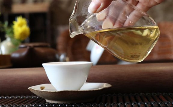 What Does It Feel Like to Experience Salivation When Drinking Tea?