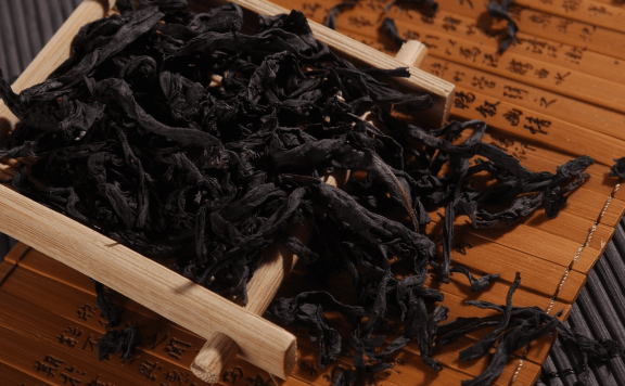 Why is Dahongpao Called Dahongpao? The Legendary Story Behind the Renowned Tea