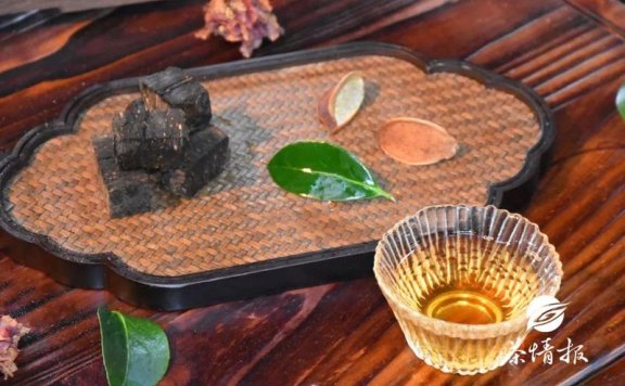 The Role of Stems in Anhua Black Tea: Essential for Quality