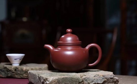 There are Three Levels of Nourishing a Purple Clay Teapot—Where Do You Stand?