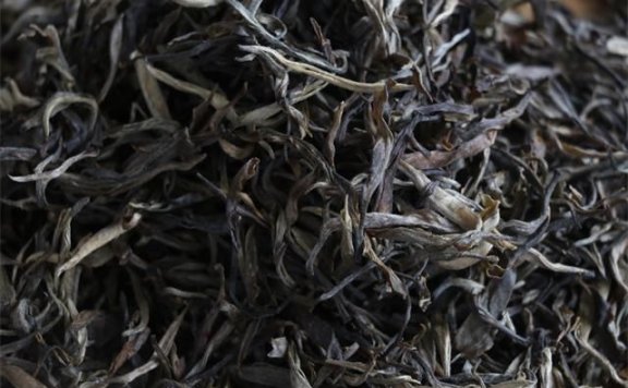 Bamunu and Zhengqitang: Outstanding Representatives of the Eastern Half Mountain, Hometown of Yunnan’s Tengtiao Tea