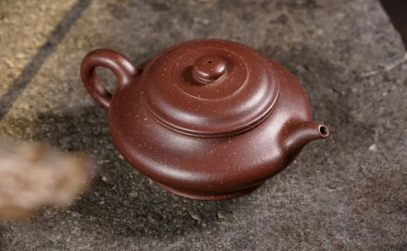 Purple Clay Trivia: What is the “Laying Sand Decoration” of a Purple Clay Teapot?