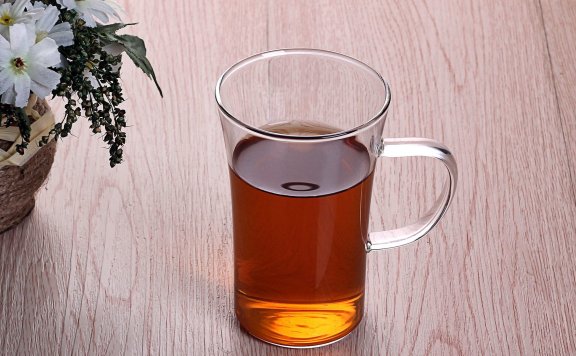 Is it Good to Brew Tea with a Silver Water Cup? A Detailed Discussion of Pros and Cons